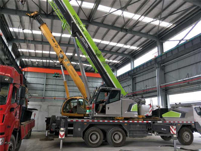 连南高空车出租需要注意哪些安全事项？